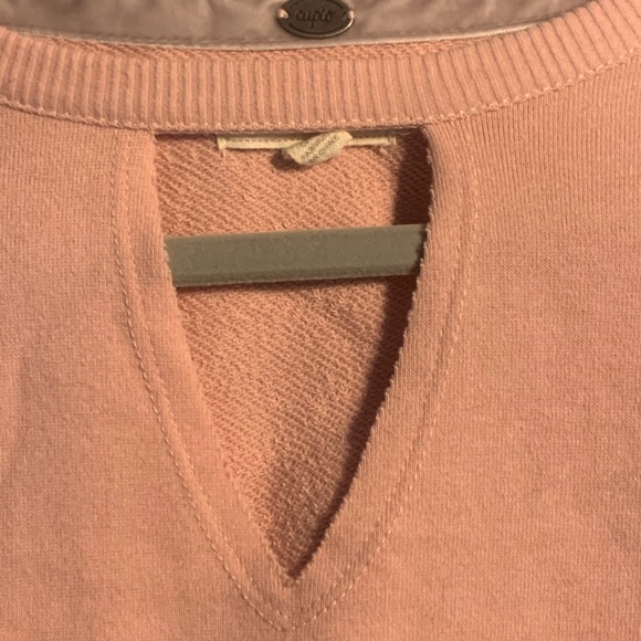 Cupio open v neck pink sweater - Picture 3 of 3